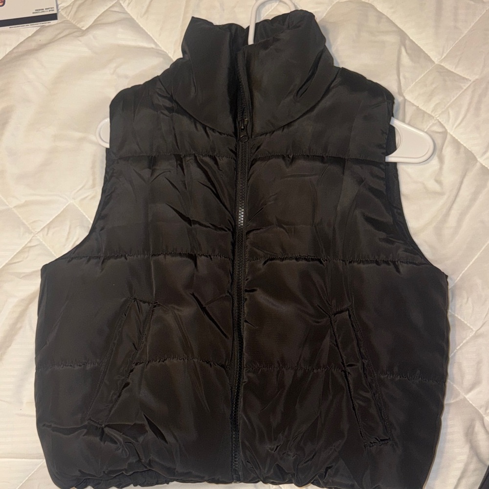 Women's Black Puffer Vest